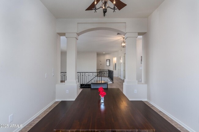 Building Photo - 908 E Waltann Ln