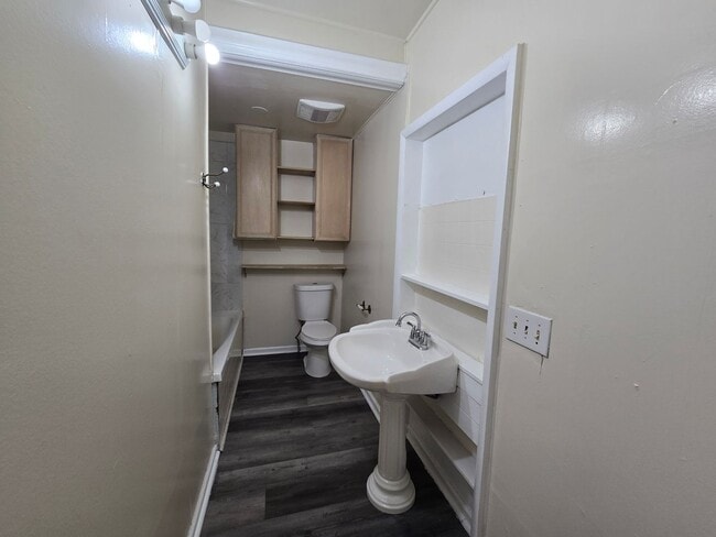 Building Photo - 127 N 12th St