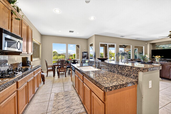 Building Photo - 74068 Jeri Ln