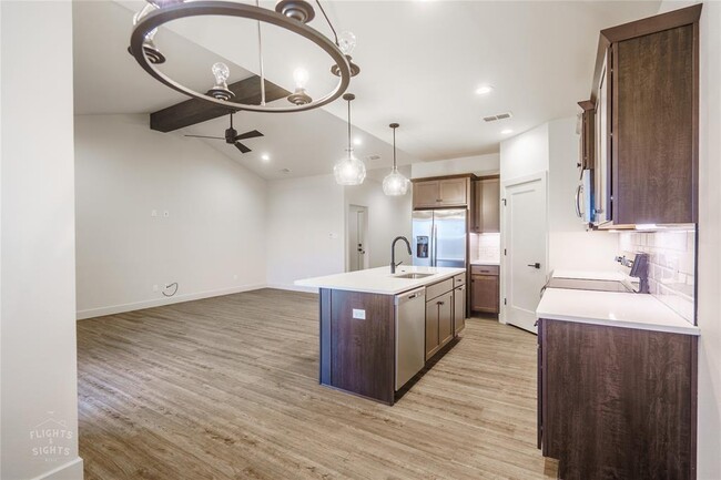 Building Photo - 3841 Kala Dr
