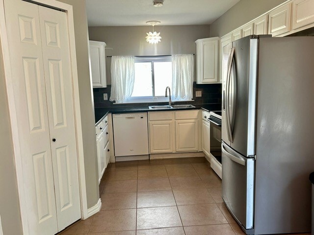 Building Photo - 2135 Lone Rock Dr