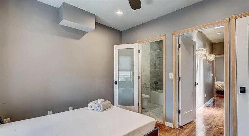 Bedroom 2 w. Ensuite - 150 N Curley St