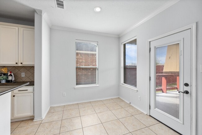 Building Photo - 1946 Hawthorne Brook Ln