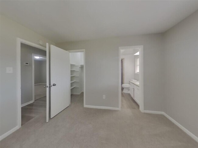 Building Photo - 218 S Diamondhead Blvd