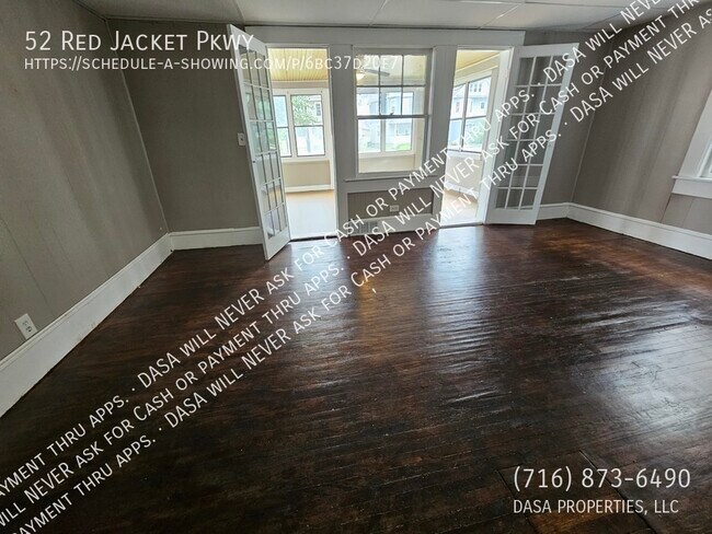 Building Photo - 52 Red Jacket - 4 Bed / 1 Bath