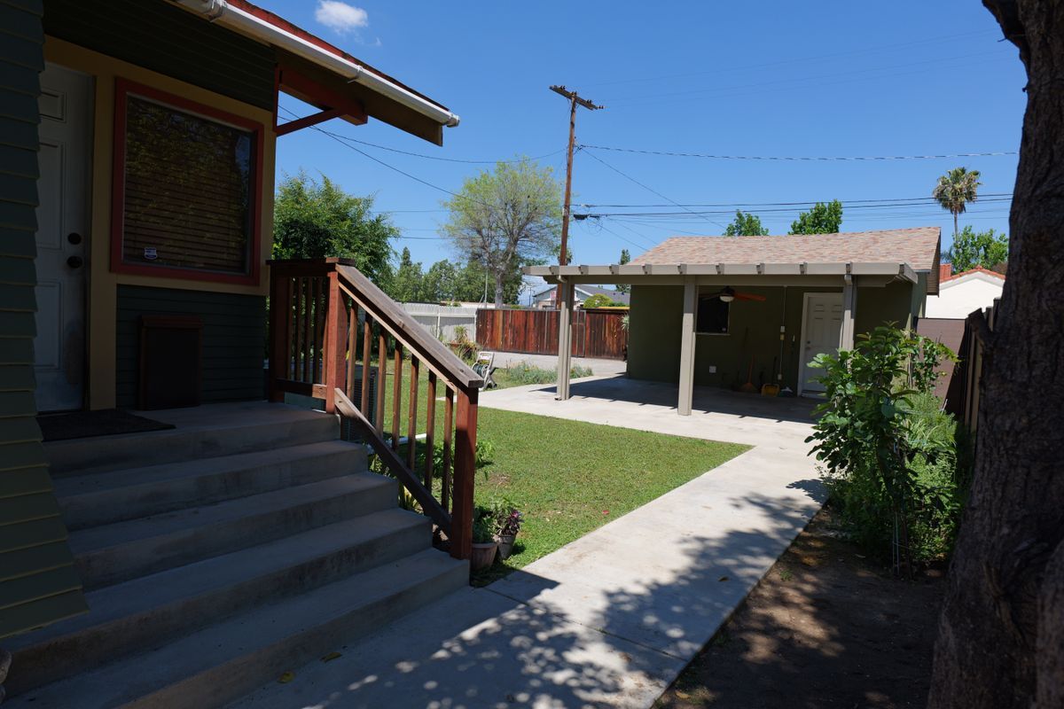 Building Photo - 115 E Jefferson