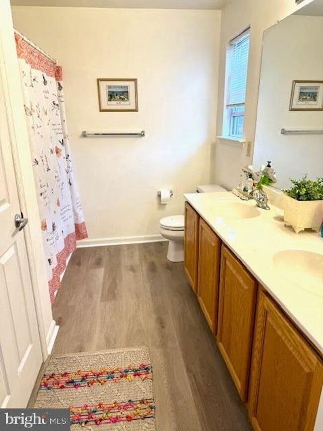 Building Photo - 45521 Westmeath way #E12