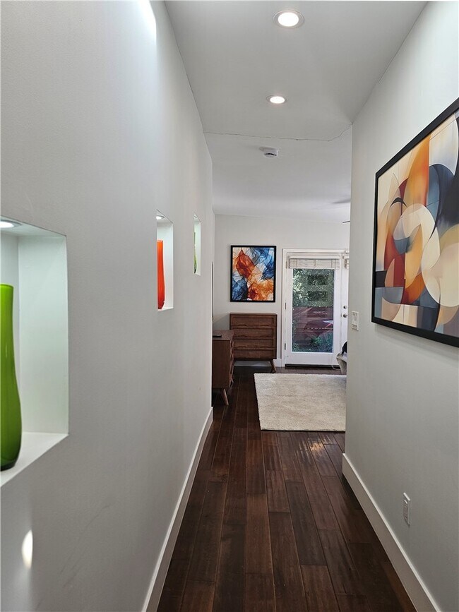 Building Photo - 6014 Wish Ave