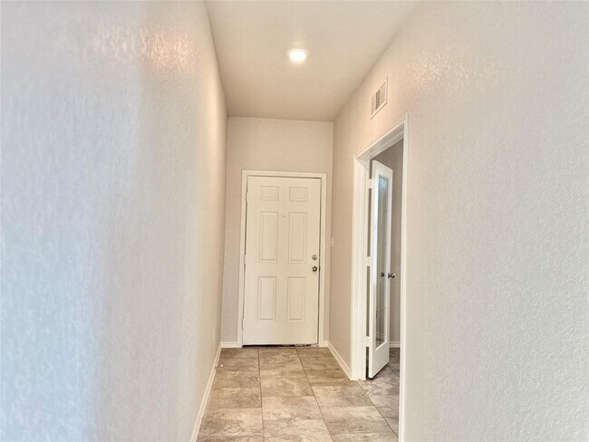 Building Photo - 3111 Red Columbine