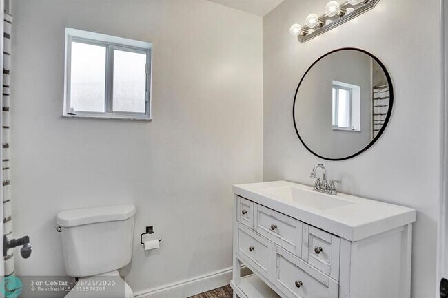 Building Photo - 14221 SW 160th Terrace