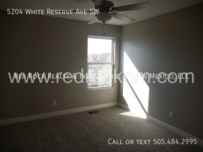 Building Photo - Beautifully Remodeled 3BR/3BA Home in SW ABQ!