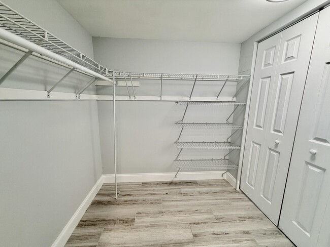 Building Photo - 312 Northlake Dr