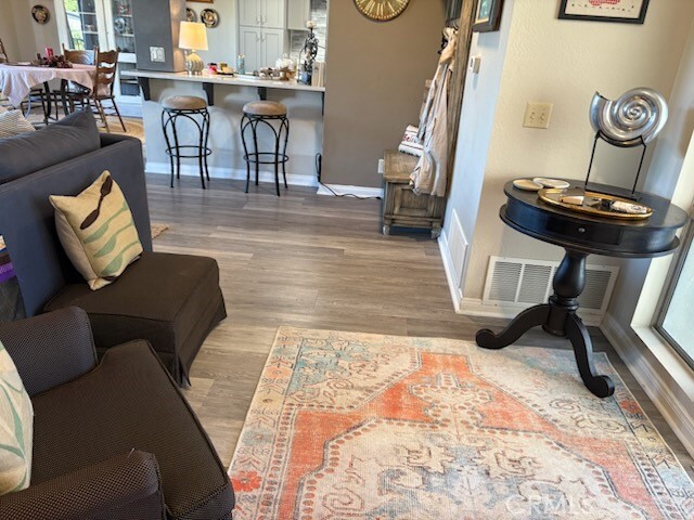 Building Photo - 28375 Paseo Grande Dr