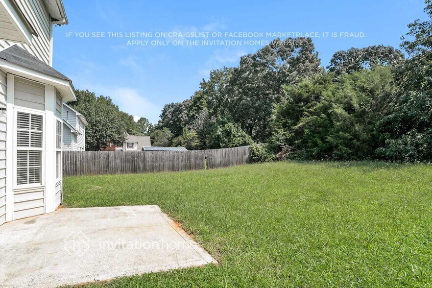 Building Photo - 13407 Willow Falls Rd