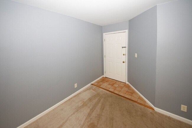 Building Photo - Secluded Community Near The Perimeter Mall