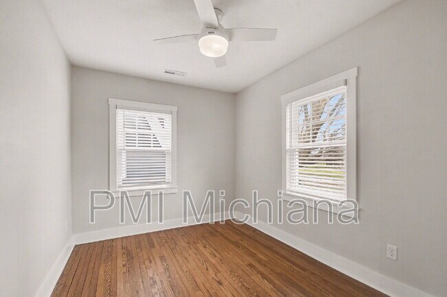 Building Photo - 314 E Angela Blvd