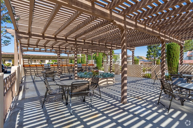 Building Photo - High Desert Villas - 55+