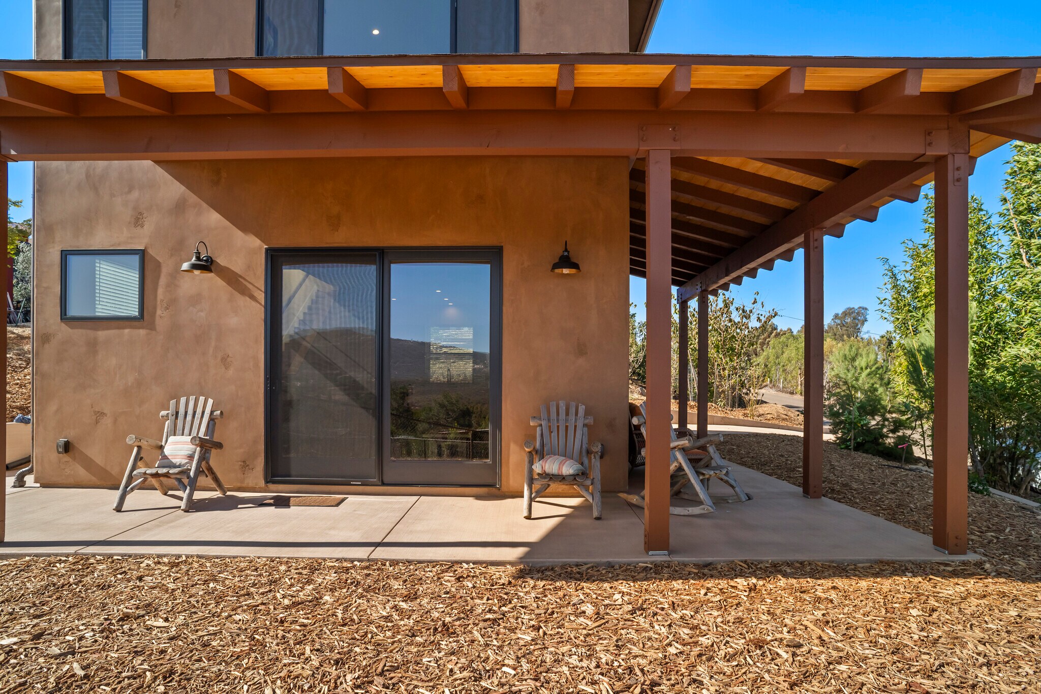 Building Photo - 3605 1/2 Fortuna Ranch Rd