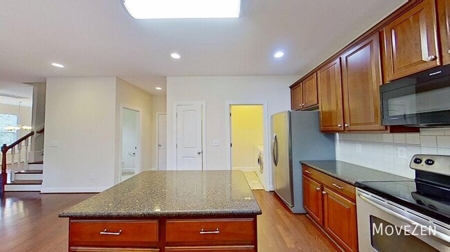 Building Photo - 419 Golden Harvest Loop