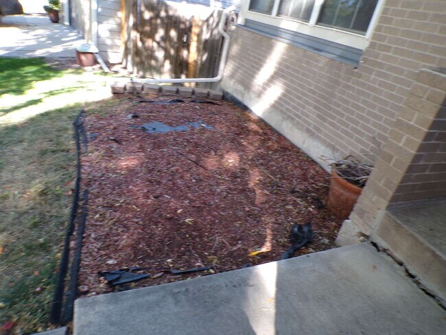 Building Photo - Four Lakes - Centennial - 3 Bedroom - 3 Ba...