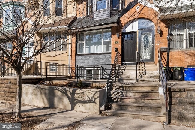 Building Photo - 4707 Sansom St