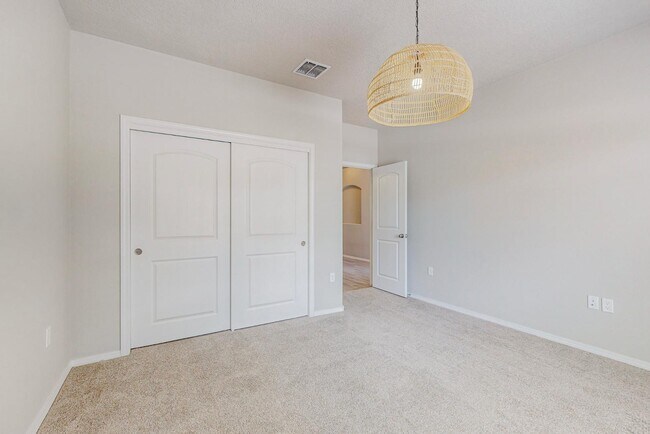 Building Photo - 6011 Buckthorn Ave NW