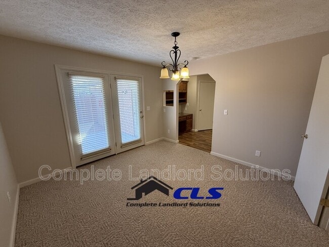 Building Photo - 1752 E Morgan Dr