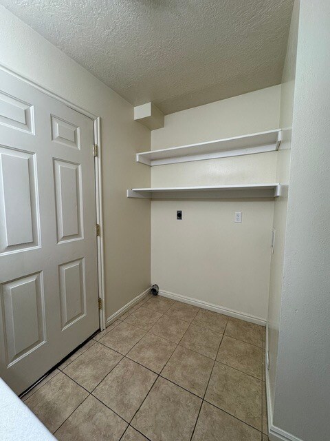Building Photo - 961 N 100 W