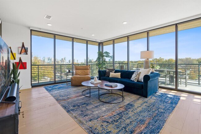 Building Photo - 1600 S 1st St