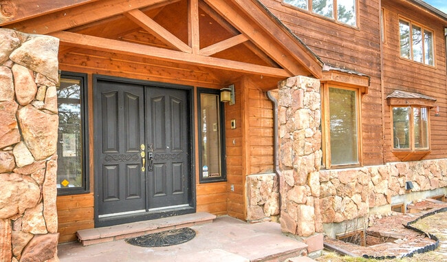 Building Photo - 29604 Canterbury Cir