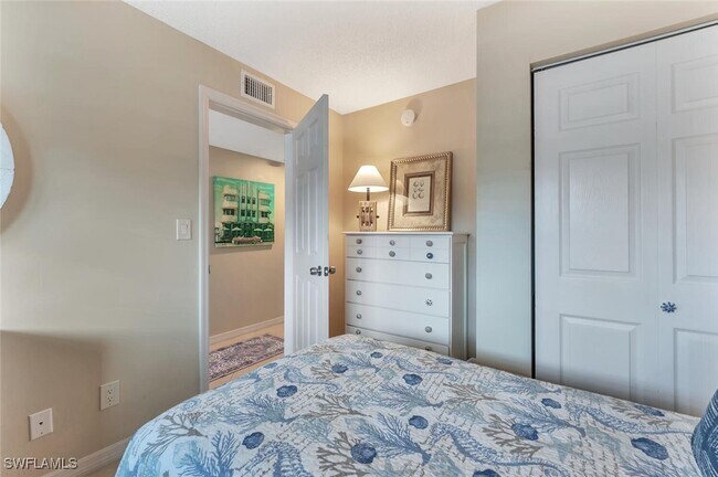 Building Photo - 4200 Belair Ln