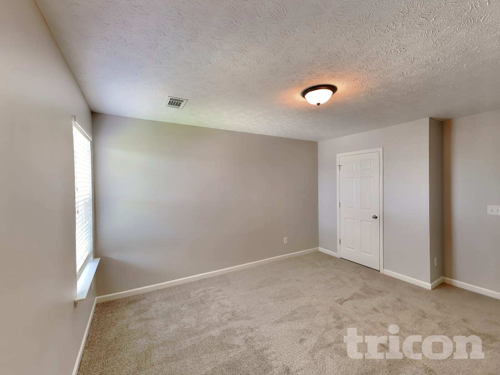Building Photo - 6429 Sunnywood Dr