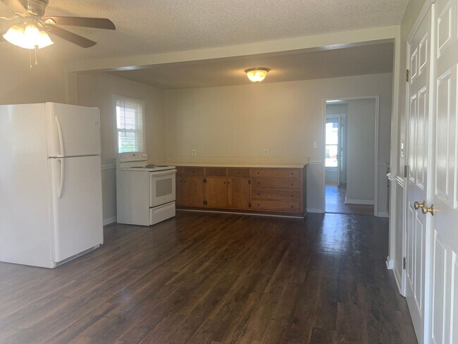 Building Photo - Yanceyville/Cone area 3 BR with carports