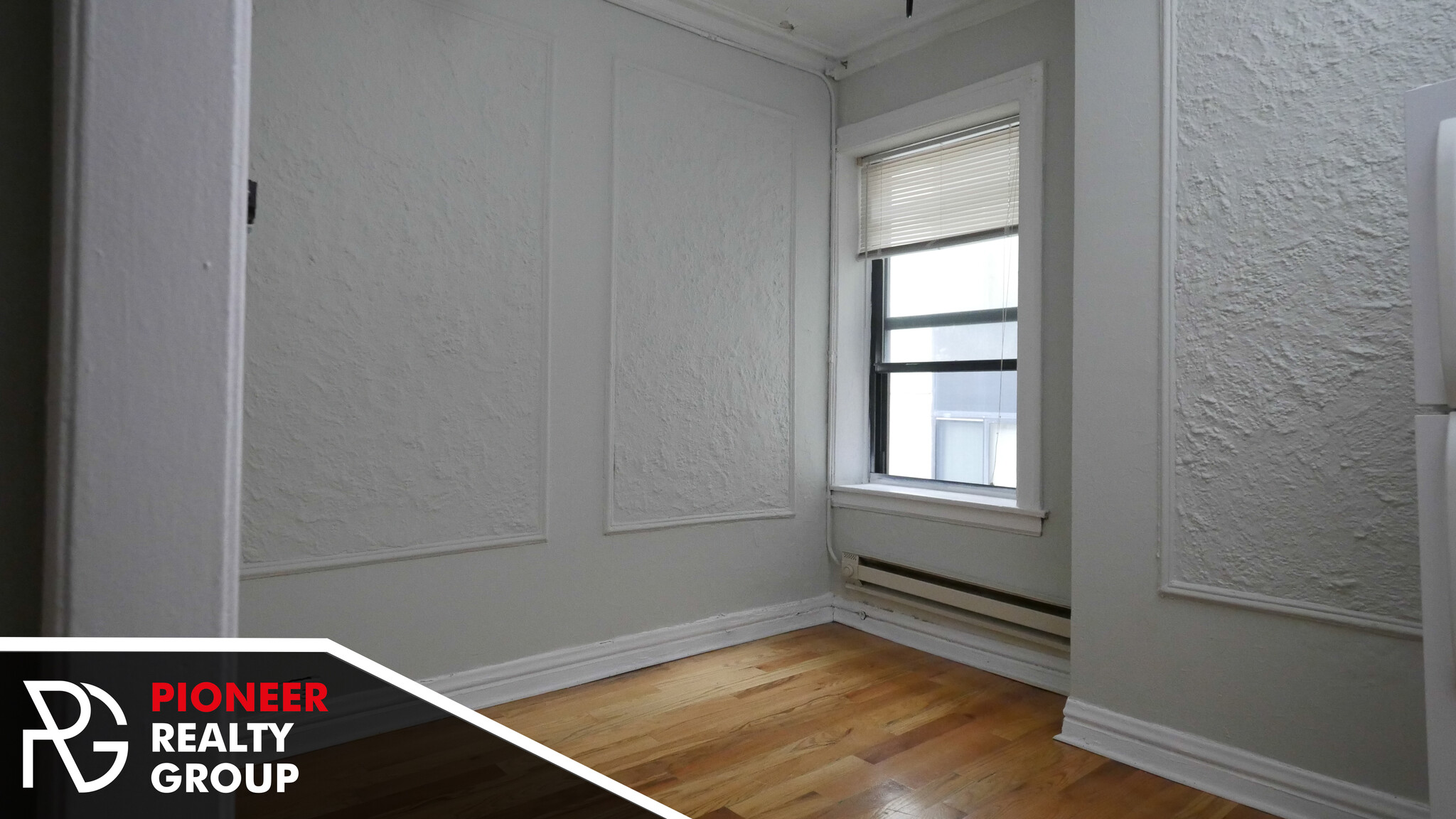 Building Photo - 1350 N Dearborn St