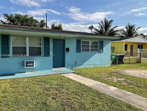 Building Photo - 1195 NW 100th Terrace