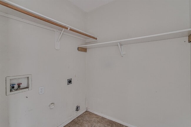 Building Photo - 9512 Carson Ranch Rd