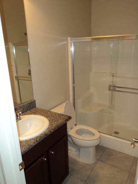 Building Photo - 269 Prestwick Ct