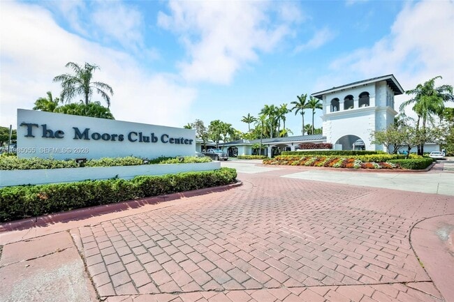 Building Photo - 17321 NW 63rd Ave