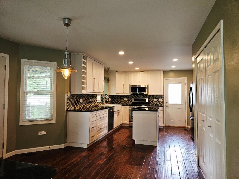 Building Photo - 227 Beaver Creek Dr