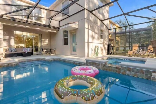 Building Photo - 8802 Bamboo Palm Ct