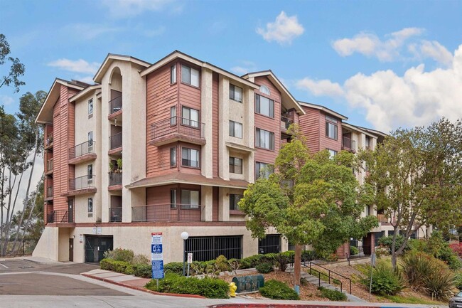 Building Photo - Move-In Ready 2-Bed Condo with Upgrades & ...