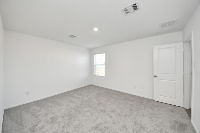 Building Photo - 5846 Majestic Sky Dr