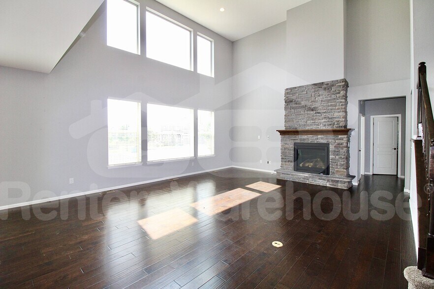 Building Photo - 5402 Lulu City Dr