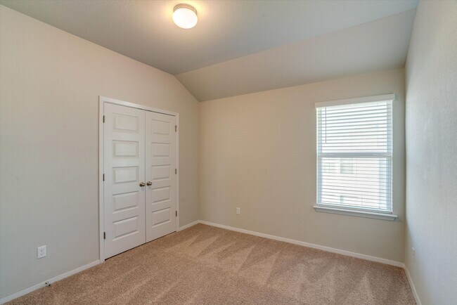 Building Photo - 170 Bright Flora Ln