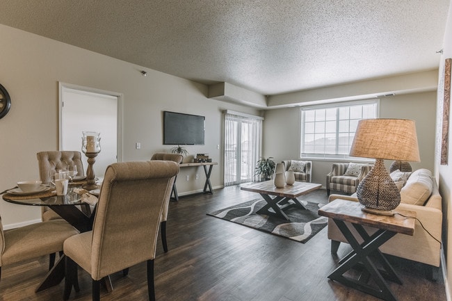 Building Photo - Lakewood Crossing Apartments