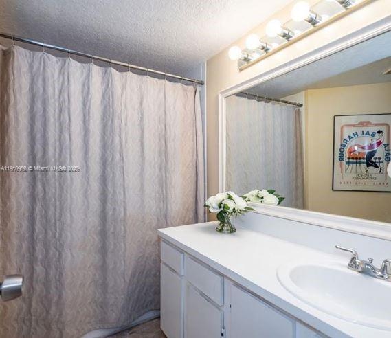 Building Photo - 212 Lake Pointe Dr