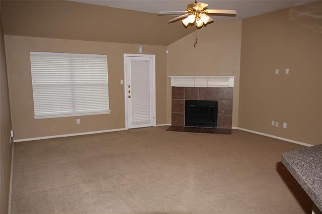 Building Photo - 15834 Durango Dr