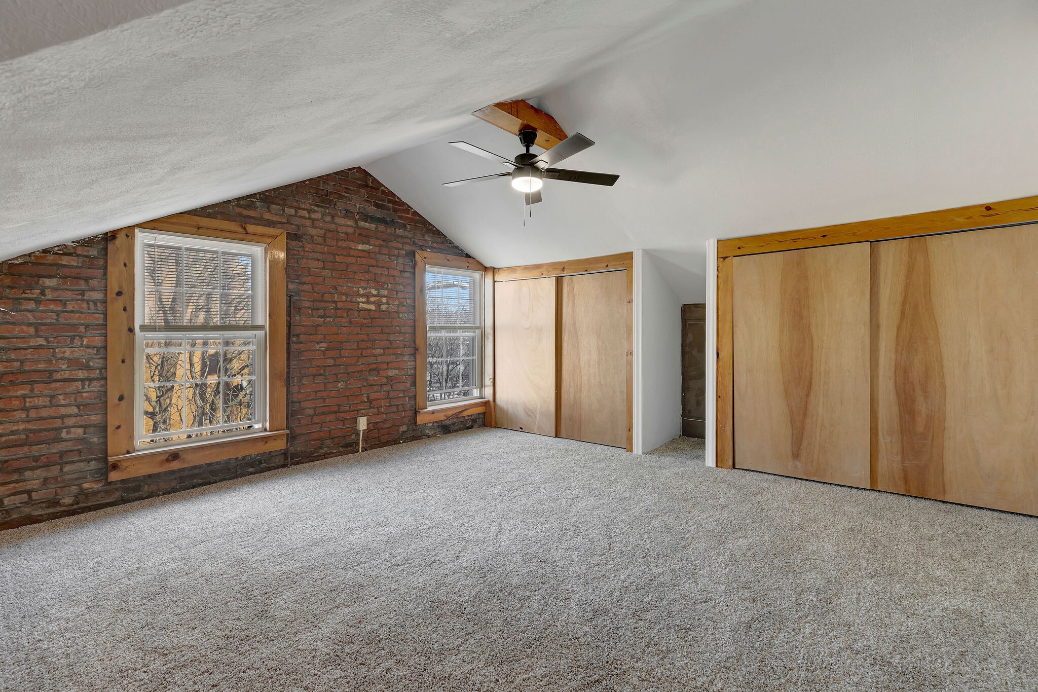 Building Photo - 422 Watkins St