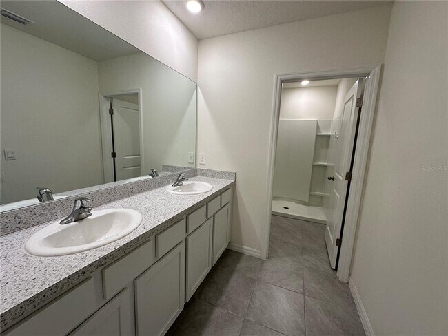 Building Photo - 8813 Milestone Dr