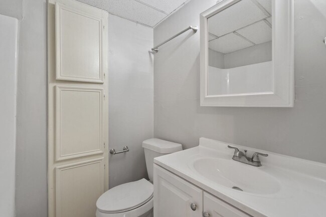 Building Photo - 4105 Speedway, Unit 102
